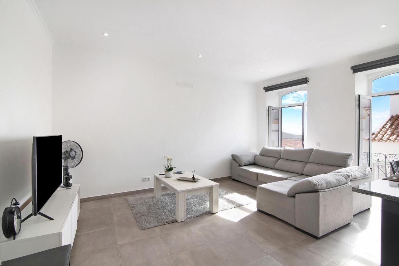 Appartamento Traditional 3 Bedroom *